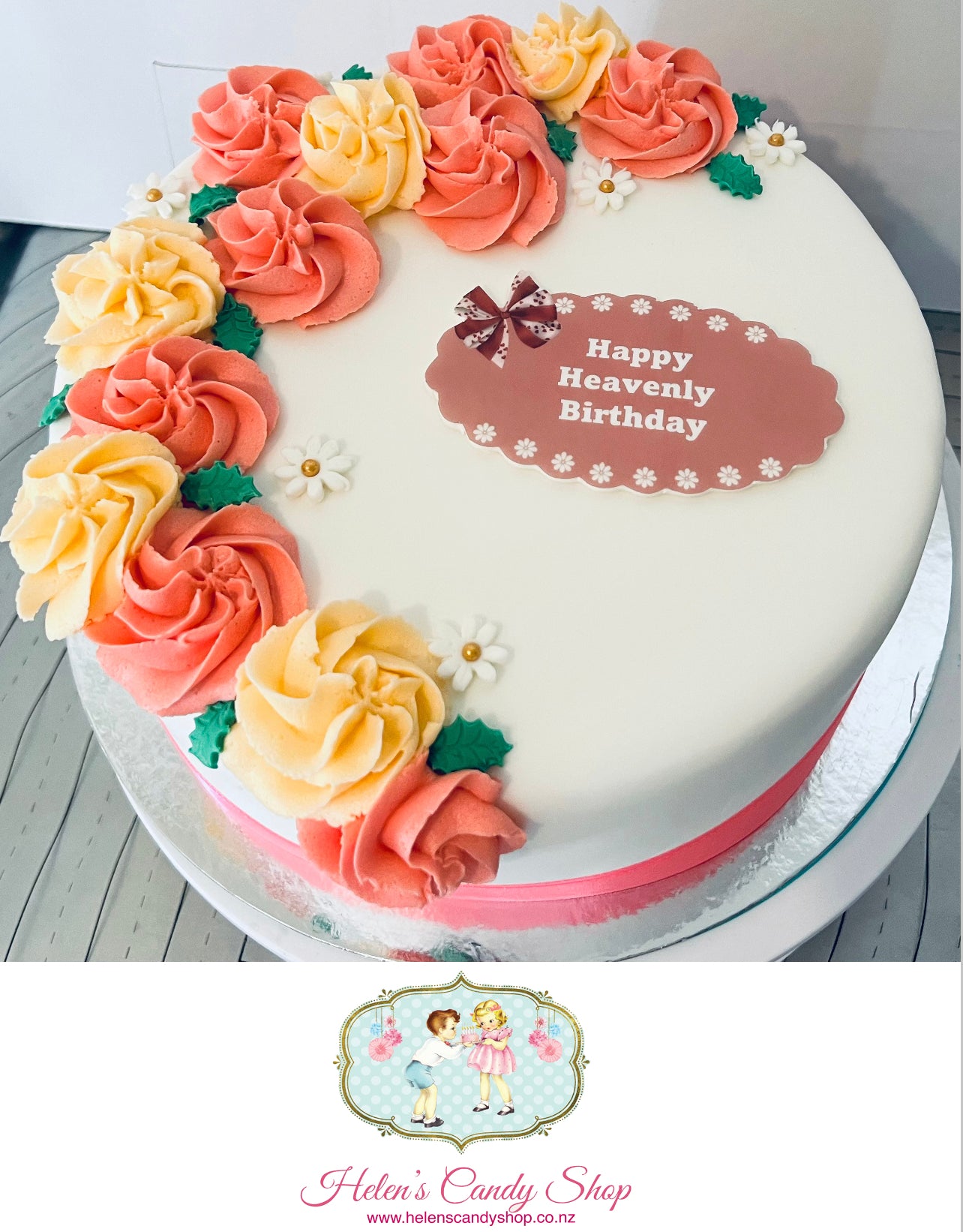 Make-up, Handbag, Crown & Book Celebration Cake