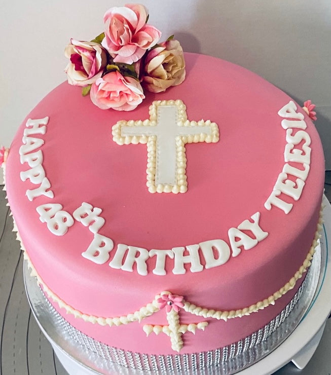 Make-up, Handbag, Crown & Book Celebration Cake