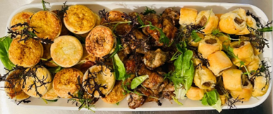 Pastry & Chicken Platter for 12 people